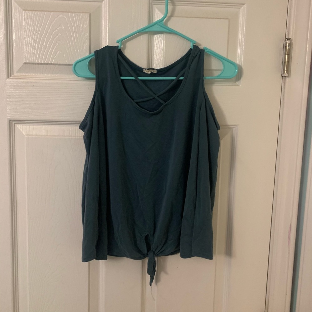 ⭐️Cute teal top⭐️